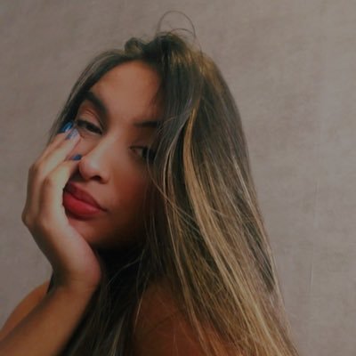 IngridMont123's profile picture. 