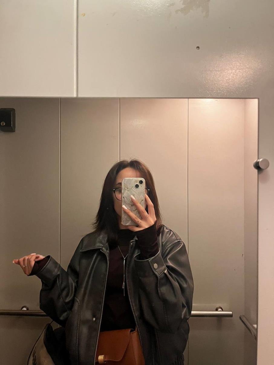 BrunildaTr19252's profile picture. I’m not the storm — I’m the calm after 💫 @mad1nalove