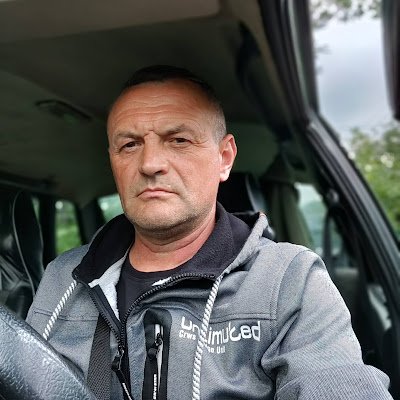 OlegBorodiyB's profile picture. 