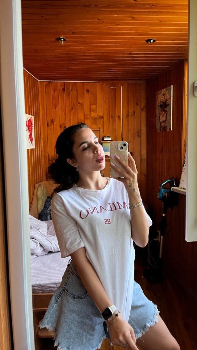 LesliMilag75034's profile picture. 🖤 I keep peace like it’s a secret weapon 💫 always. @sexsexyougood