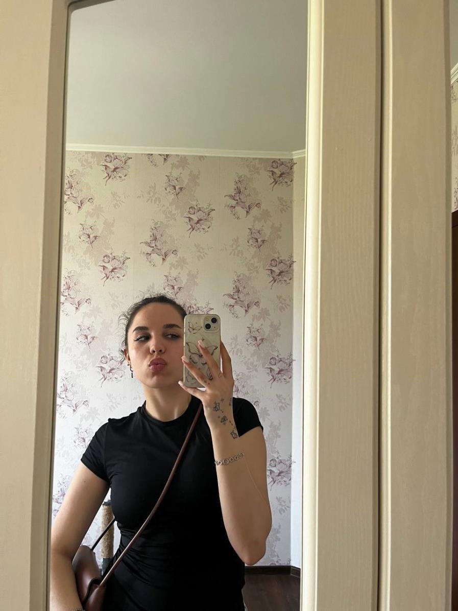 HaileyM83576's profile picture. 🖤 less show, more soul @sexsexyougood