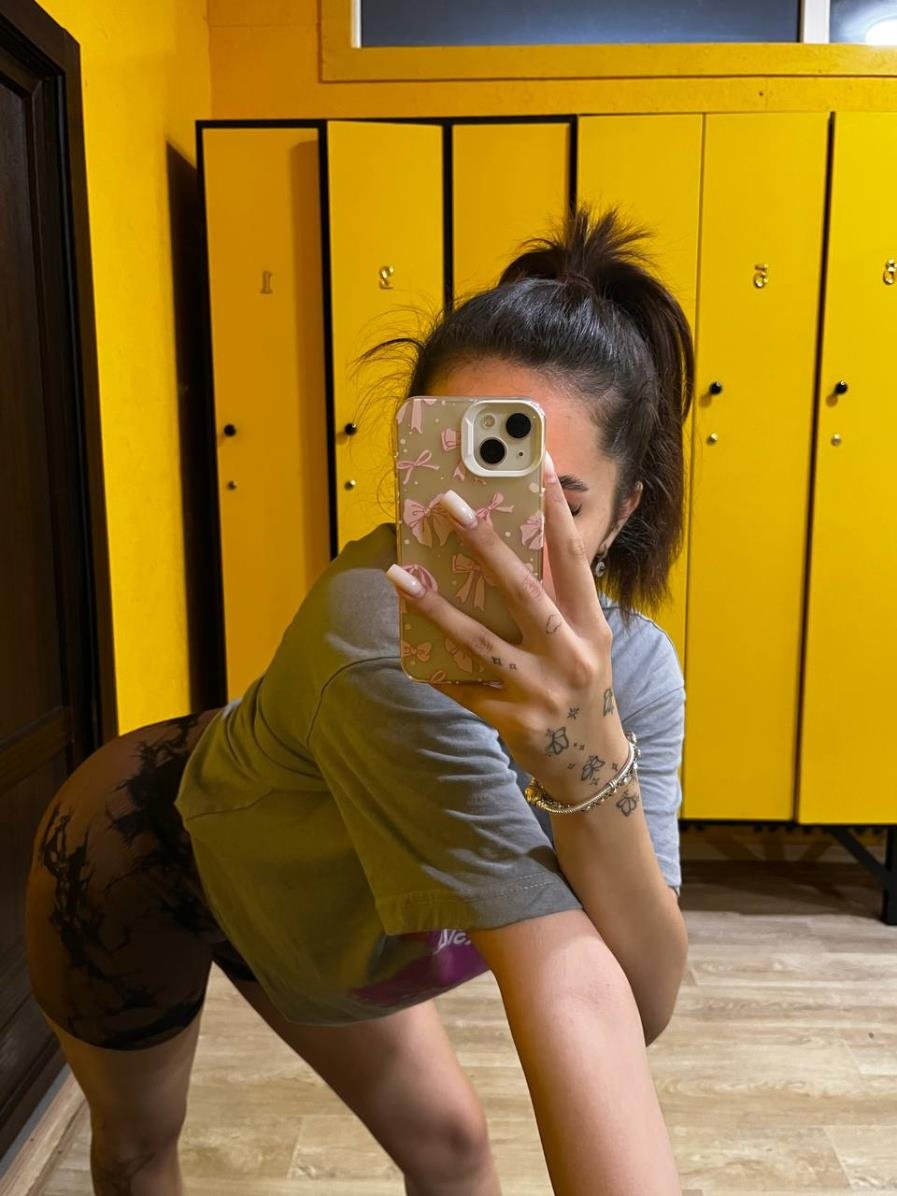 DenaRisa89780's profile picture. I’m all soft edges and bold thoughts @sexsexyougood