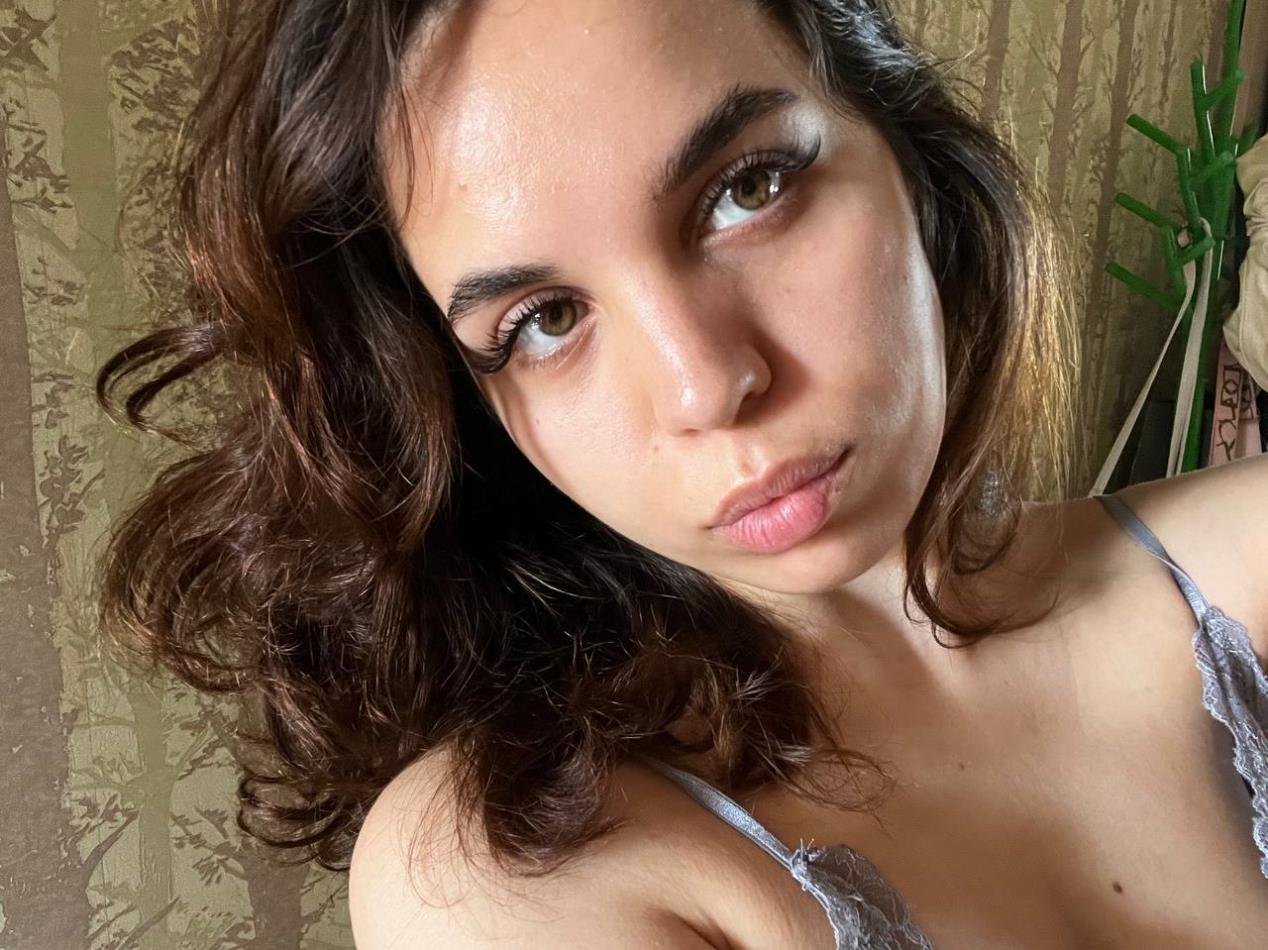 GarnetVilm64133's profile picture. 🌿 Stop by @sexsexyougood I’ll be happy to meet someone real 💋✨