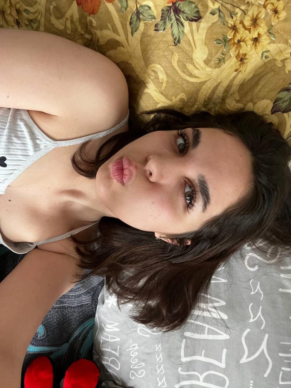 mikki_morg48422's profile picture. stay for the calm 🕊️💫 @sexsexyougood