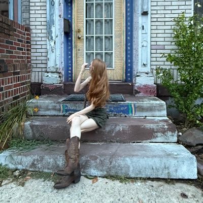 brittanyfriendy's profile picture. the girl with the one direction tattoo