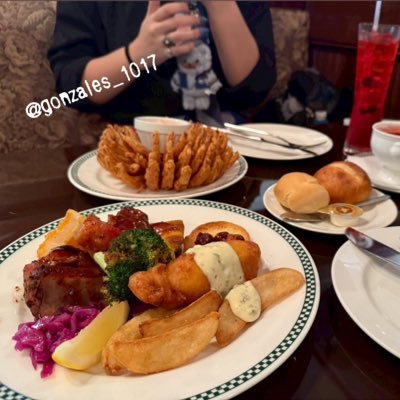 gonzales_1017's profile picture. Ado🥀💙USJ🌎🤍