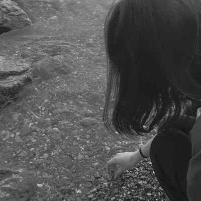 maeevesins's profile picture. probably yelling | f19