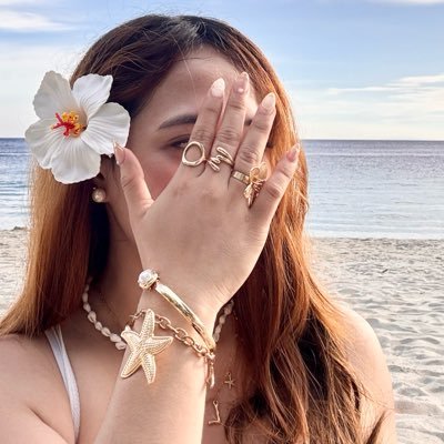 LaraLalunio's profile picture. Ad Meliora 💫