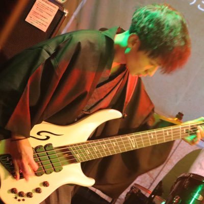 tunekazdingwall's profile picture. 今までバンドメンバーにおんぶにだっこ状態だったので、築いてきた事やお世話になってきた方々に頼らずに1から音楽活動をしたいと考えsnsを初めました。関わった人が幸せになれるようなベーシストを目指してます！