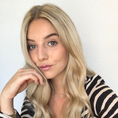 RuthJean0226's profile picture. love traveling🌎
Interior design + cozy vibes 🕯️
Making spaces feel like home