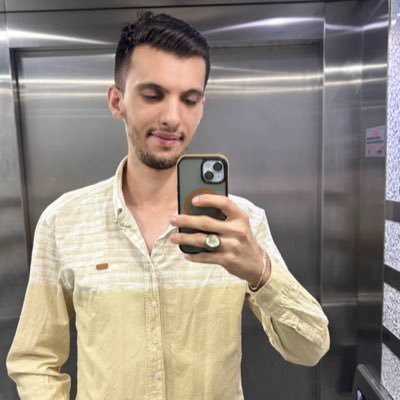 Emrullah02celik's profile picture. aciz bir kul.🌹