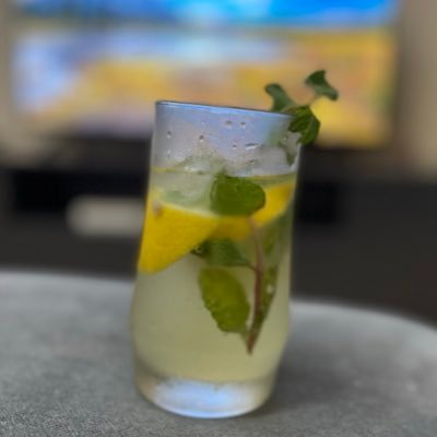 kunle_pata's profile picture. @patajonline Good taste isn’t expensive, it’s intentional.