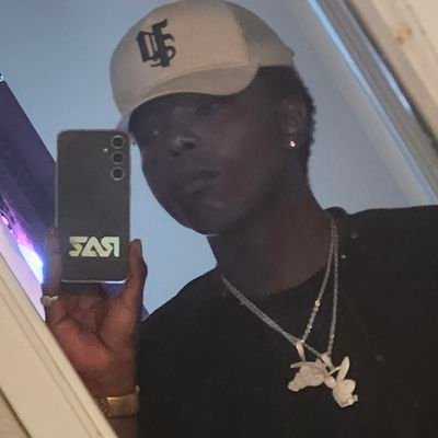 DilaVeak's profile picture. 𝕭𝕷𝕬𝕮𝕶 𝕺𝖂𝕹𝕰𝕯 444