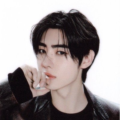 purinsainz's profile picture. “where’s hoon?” sorry i eated him. 💔