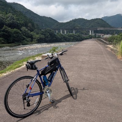 trail_pedal's profile picture. 登山とロングライドが好きな社会人。
週末に時間を見つけては一人でお出かけしています。
山行記録と写真をマイペースに投稿しています。
登山ブログ更新のお知らせもこちらで。
無言フォロー歓迎です

🚲️：GIANT ESCAPE R3（2022）/
📷️：OM-D EM-5 Mark III