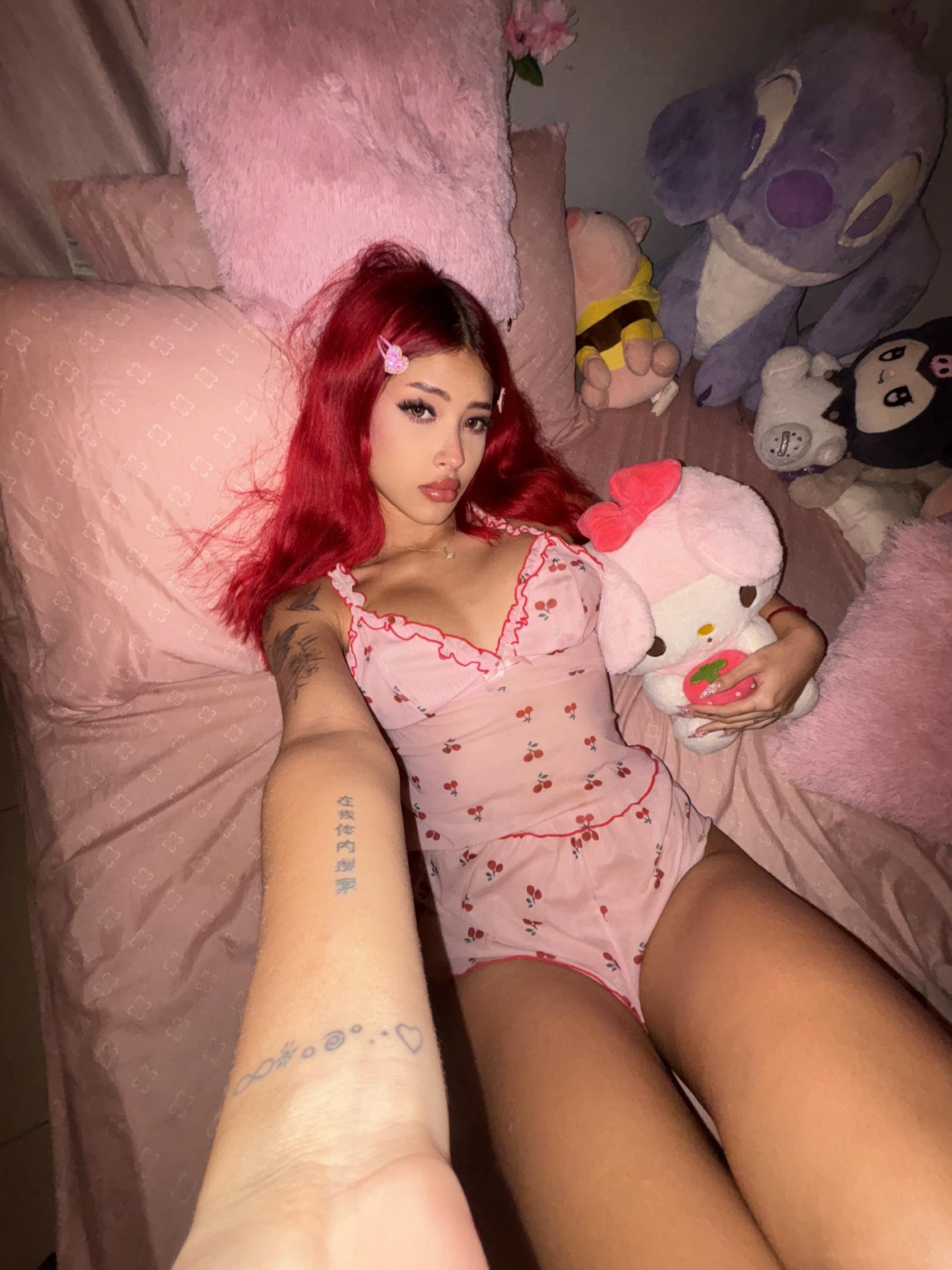 cherryyy___1's profile picture. 19 ˗ˏˋ ♡ ˎˊ˗ i don’t play games unless they end with me on top
