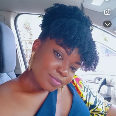 thisissomtee's profile picture. Closet writer, lawyer, dreamer.