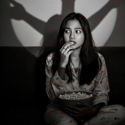 yeeyee_htun's profile picture. Love Yourself 💜