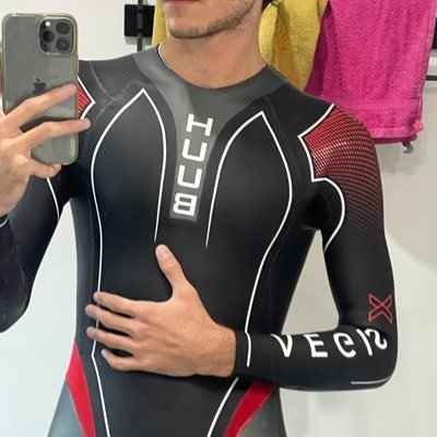 neorubb's profile picture. 🇫🇷 22y - latex, wetsuit, neoprene, trackies, leather?⠀ ⠀ ⠀ 🔗 @neorubb on insta & @neorubbr on recon ⠀ ⠀ ⠀ ⠀ ⠀ 📩 dm friendly