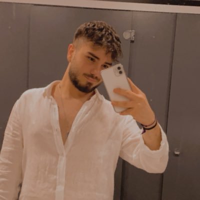 Dogans_17's profile picture. 🦅