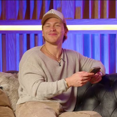 cardona_ch14's profile picture. 