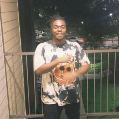 biglipchan's profile picture. ♎︎☉ ♑︎☾ ♈︎↑ TheeILove 🐅 “A wise man once said nothing at all” The Lazy Libra