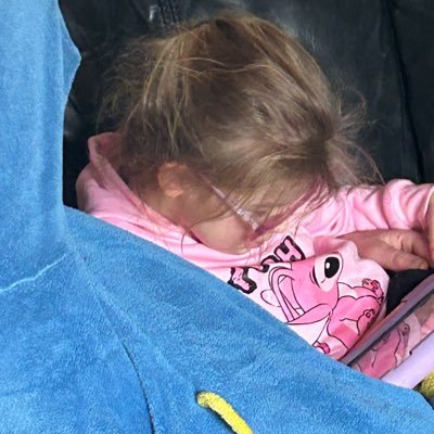 Robinmary116618's profile picture. 