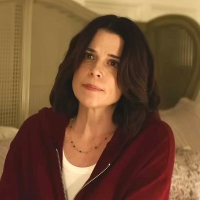 Suzana_Dorico's profile picture. Sandy • Giardini • Savala • Kanakaredes • Brewster • Helgenberger • Campbell • Perroni • Dern • Hargitay • Streep ✨
