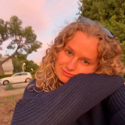 aliciaxkis's profile picture. you made me what i am today!  𓏲*ੈ✩‧₊