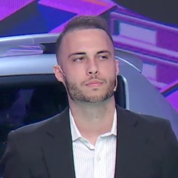 Renzo_Urrijola's profile picture. Politólogo. 27 años.
Republicano, liberal, soldado de la batalla cultural.