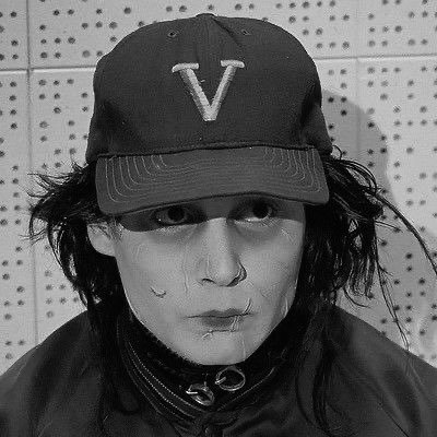 mylonelyego's profile picture. 