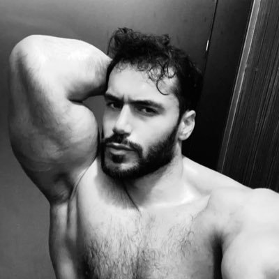 the_armandoo_'s profile picture. 𝖳𝗎́ 𝗁𝗈𝗆𝖻𝗋𝖾 𝖺𝗋𝖽𝗂𝖾𝗇𝗍𝖾 𝗒 𝗋𝖾𝗒 𝖽𝖾 𝗍𝗎 𝗅𝗎𝗃𝗎𝗋𝗂𝖺