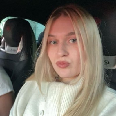 ZlatttaS's profile picture. 