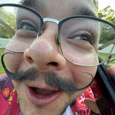 KySchubach's profile picture. Kyle Schubach♓️EST 1994
Chase your dreams
Music isnt worth it without
BASS