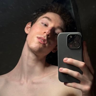 tallhungtwink's profile picture. I love making coffee, playing video games, and cumming for guys online 😚