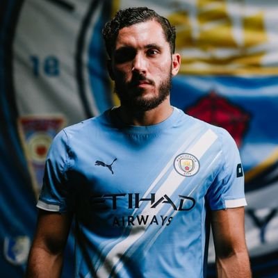 rayancherki_br's profile picture. 🇫🇷 Cobertura completa sobre o jogador do Manchester City e da seleção francesa, Rayan Cherki. 🌟 @rayan_cherki 🩵