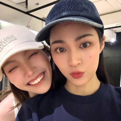 Poha_Luh_'s profile picture. 🎭* 𝑪𝑹𝑼𝒁𝑬𝑰𝑹𝑶 * LingOrm ♡