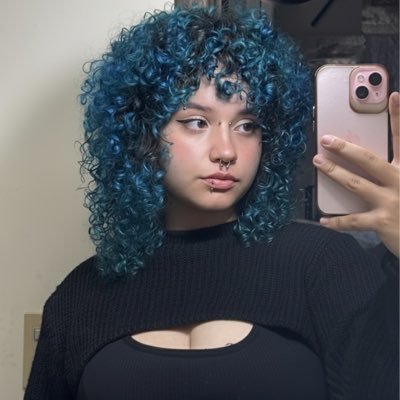 mepuj7's profile picture. hollow and alone