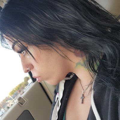 xxx_ghostgirl's profile picture. 