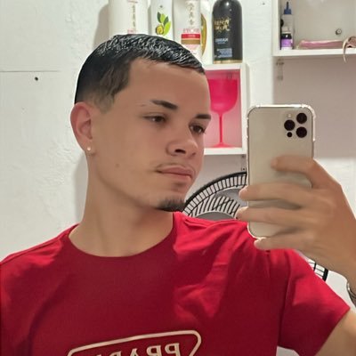 NeemiasRamalho's profile picture. Grandes são os outros, o @fluminensefc é enorme💯🇭🇺