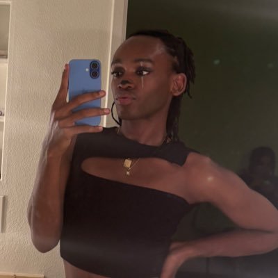 bluraybabi's profile picture. film, fashion, music, astrology, and pop culture | these are the anecdotes of my life | ♒︎ ♏︎ ♌︎ |