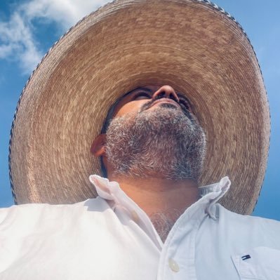 El_InGEe_'s profile picture. Uno más. Comparto los logros de los demás, también comparto mezcal con sal de gusano.