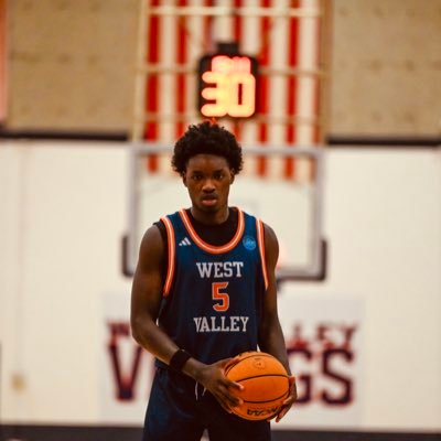 WilliamAmoahh's profile picture. 6’8 Forward | NCAA ID: 2405288441 | @MonstarsElite | West Valley College