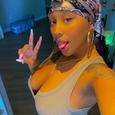 cocky_andy's profile picture. I love intentional men 😍