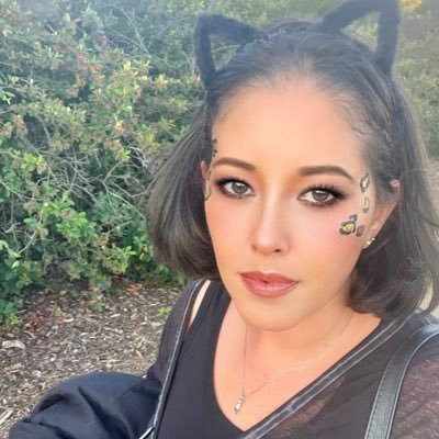 annaheaslet's profile picture. | Chronic Adhesive Arachnoiditis sufferer & advocate | Turning pain into purpose. 💪🗣️ |