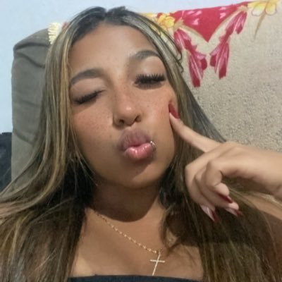 AzevedoB14's profile picture. sᴜsᴛᴇɴᴛᴀᴅᴀ ᴇ ᴘʀᴏᴛᴇɢɪᴅᴀ ᴘᴏʀ ᴀǫᴜᴇʟᴇ ǫᴜᴇ ɴᴜɴᴄᴀ ғᴀʟʜᴀ ✨ | 23y | cauã 🤱🏽💙