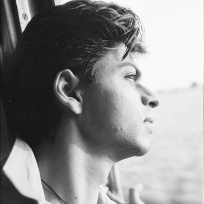Here4Chilll's profile picture. @iamsrk Enthusiast ❤️

Upcoming release - #King