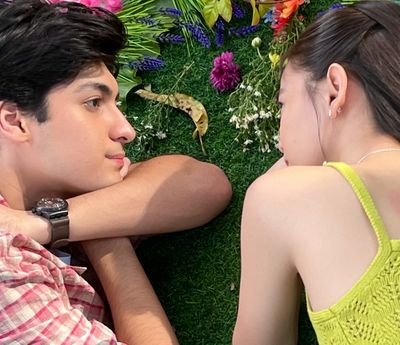 chanypsr's profile picture. Her smile, his world 🌎 | Together always Ashdres💙🧡
Giant baby 🐶 Park Chanyeol 😍 
Happy Virus enthusiast💫