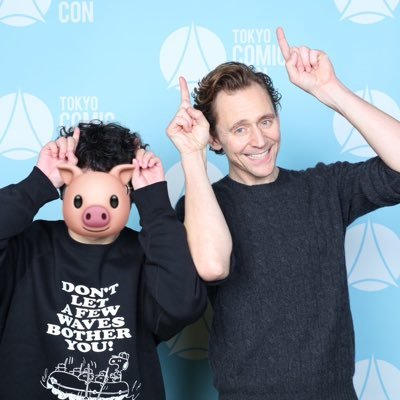 r_comiccon's profile picture. コミコンのために働いてるのでチケットは絶対に譲りません。 死んでも行ってやるんだ。 撮りたい人と撮る。