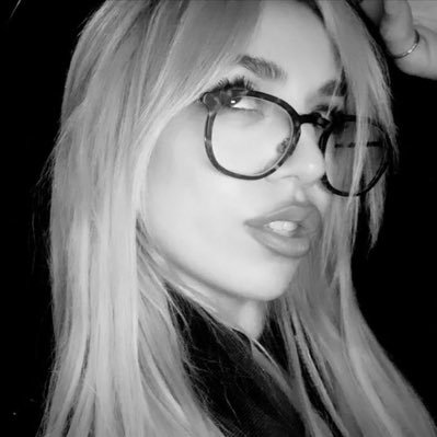 iavamax's profile picture. 